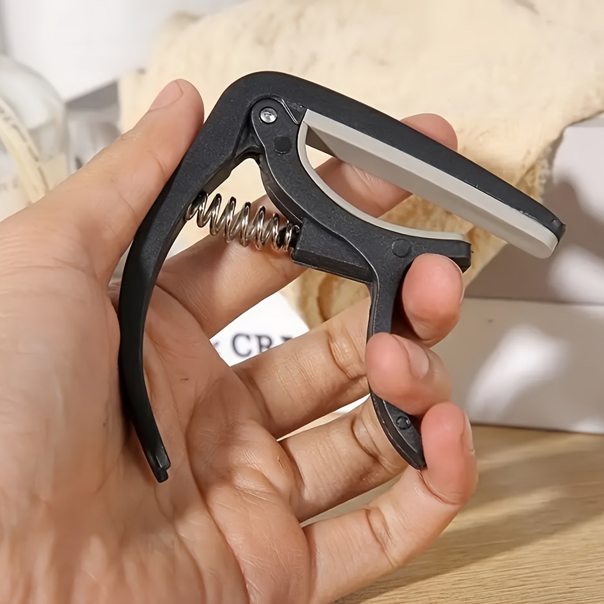 Dayanıklı Ahşap Gitar Capo Ako - Guitar Tuner Clip incelemesi ve fiyatı